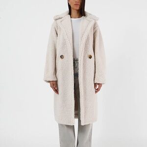 BNWT Apparis Daryna Shearling Coat in Ivory/Cream